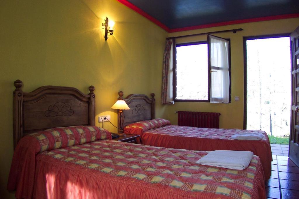 Conjunto Hotelero La Pasera Soto De Cangas Habitación foto
